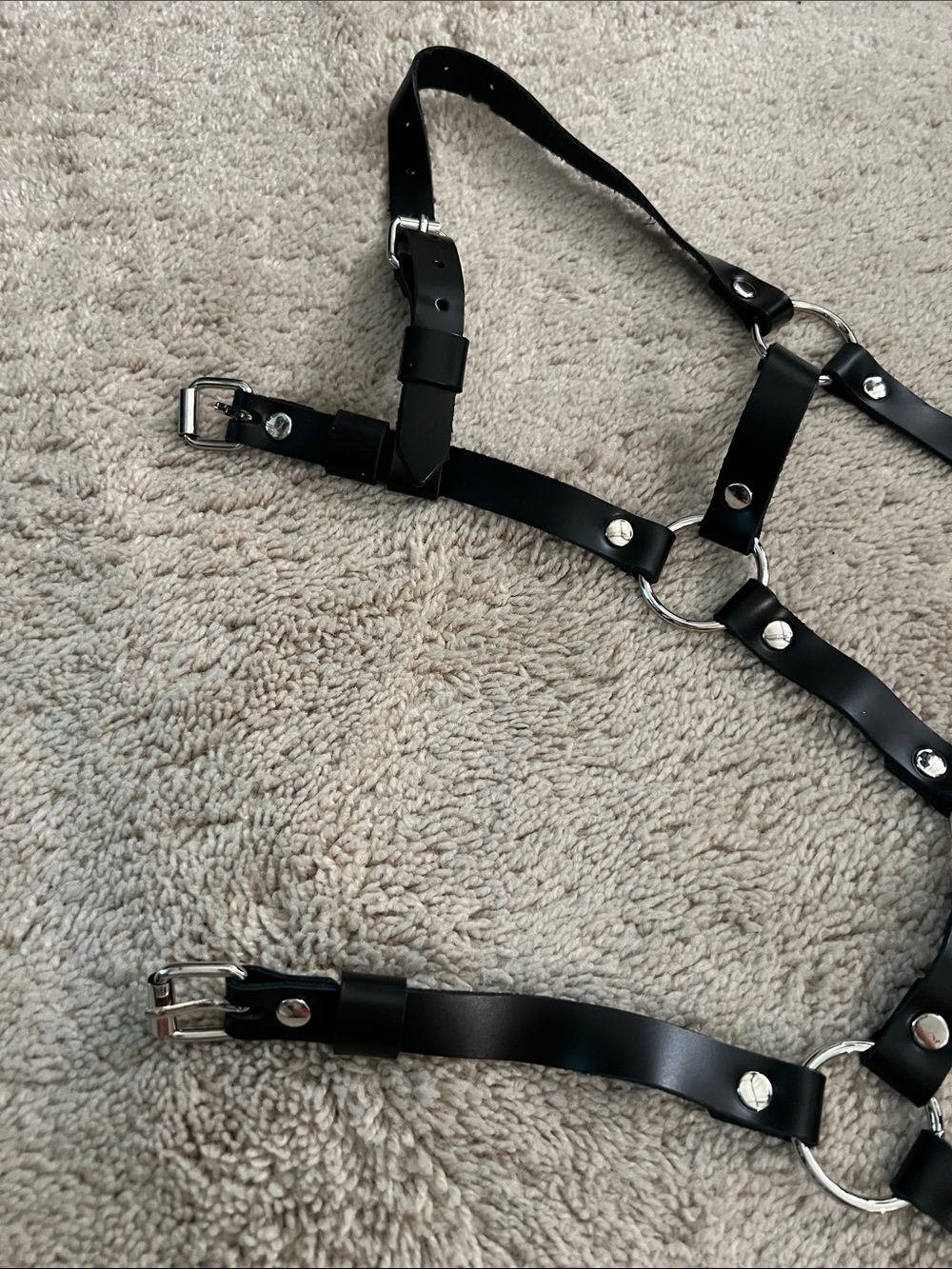 Adjustable Black Leatherette Body Harness - Women Accessories - Picture 4 of 4